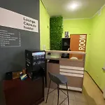 Lounge Capsule Hostel *