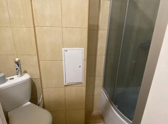 Lounge Capsule بيت شباب إلفيف