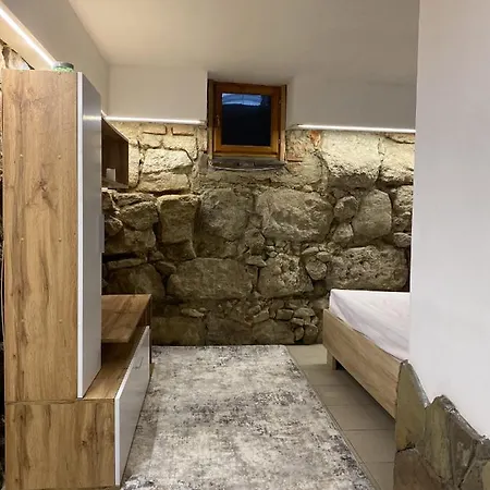 بيت شباب Lounge Capsule